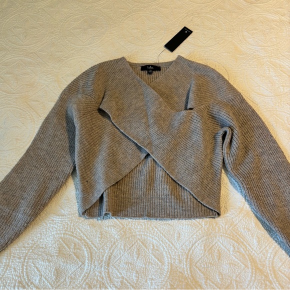 NWT Lulus cropped sweater - Picture 5 of 5